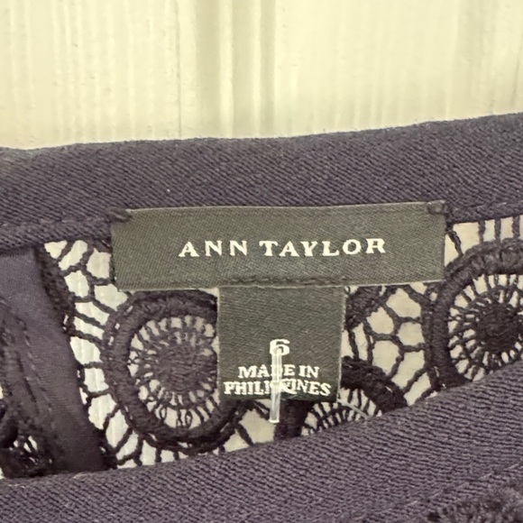 Ann Taylor Navy Lace Dress NWT Sz 6 - Picture 3 of 7